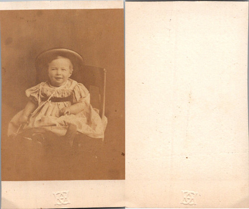 Bébé rieur portant - , un