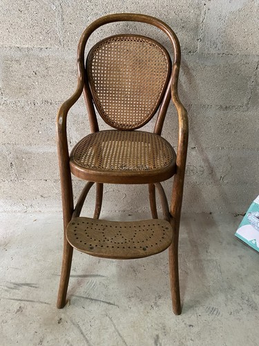 Chaise haute bébé - chaise,